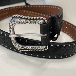 Artiat black leather women’s belt New without tags.